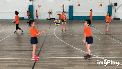 中后卫精准补防，挽救球队险境